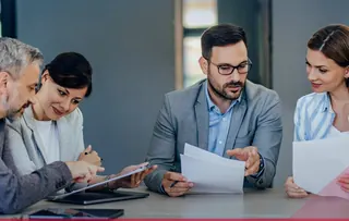 Capacitación profesional para equipos financieros